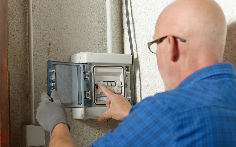 cherche électricien pas cher Rosny-sous-Bois